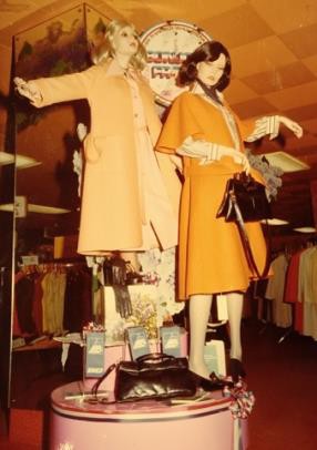 Objekt-Nr. 100194?, Schaufensterpuppen 01